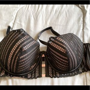 Victoria’s Secret Bra & Panty Set